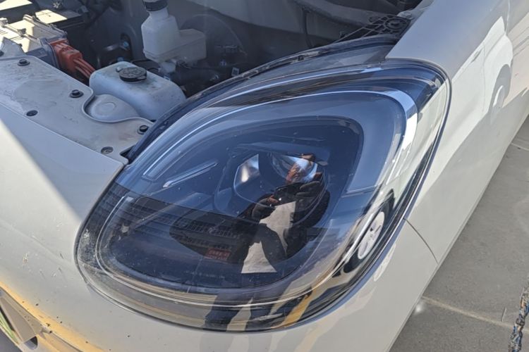 Used Wuling Hongguang MINIEV 2025 Four-Door Version Advanced Edition Left Front Headlight