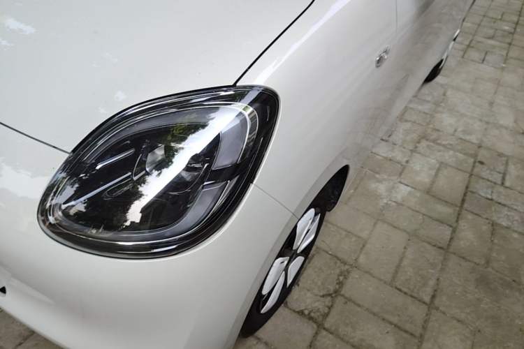 Used Wuling Hongguang MINIEV 2025 Four-Door Version Advanced Edition Left Front Headlight