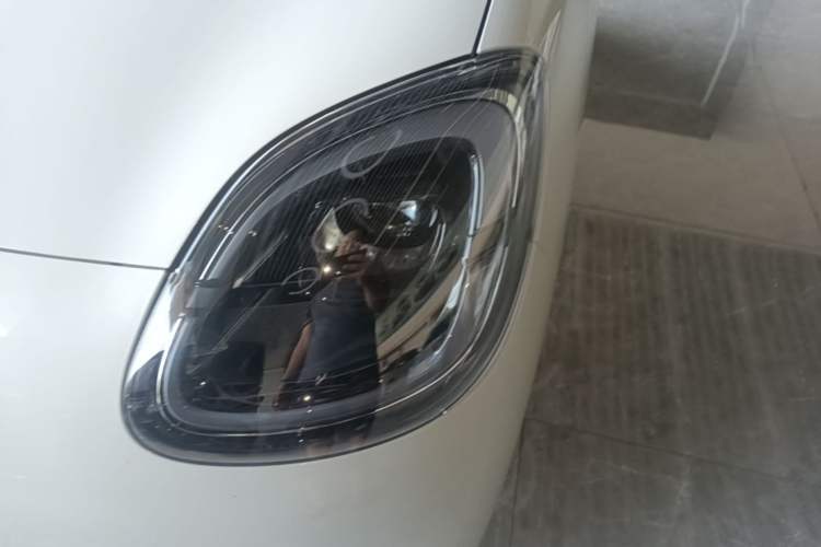 Used Wuling Hongguang MINIEV 2025 Four-Door Version Advanced Edition Left Front Headlight