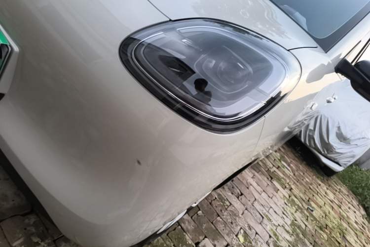 Used Wuling Hongguang MINIEV 2025 Four-Door Version Advanced Edition Left Front Headlight