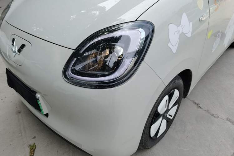 Used Wuling Hongguang MINIEV 2025 Four-Door Version Advanced Edition Left Front Headlight