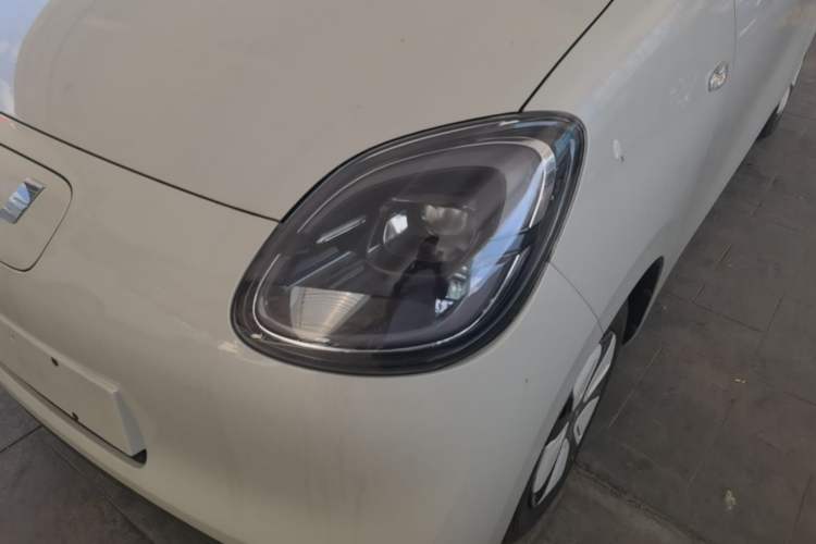 Used Wuling Hongguang MINIEV 2025 Four-Door Version Advanced Edition Left Front Headlight