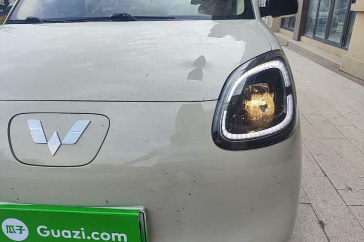 Used Wuling Hongguang MINIEV 2025 Four-Door Version Advanced Edition Left Front Headlight