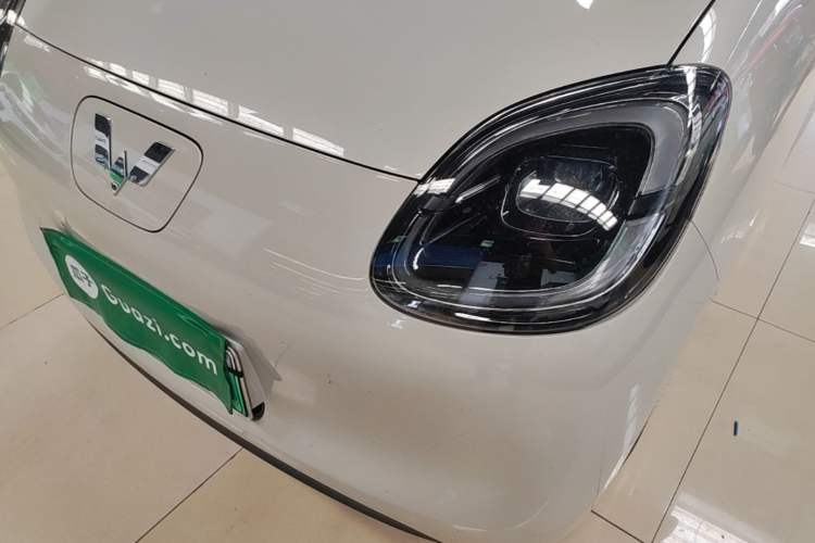 Used Wuling Hongguang MINIEV 2025 Four-Door Version Advanced Edition Left Front Headlight
