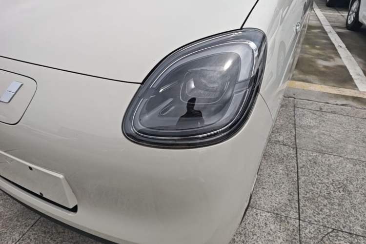 Used Wuling Hongguang MINIEV 2025 Four-Door Version Advanced Edition Left Front Headlight