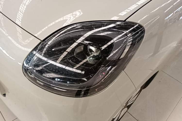 Used Wuling Hongguang MINIEV 2025 Four-Door Version Zhenxiang+ Edition Left Front Headlight