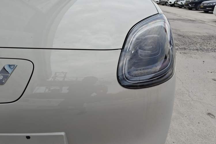 Used Wuling Hongguang MINIEV 2025 Four-Door Version Advanced Edition Left Front Headlight