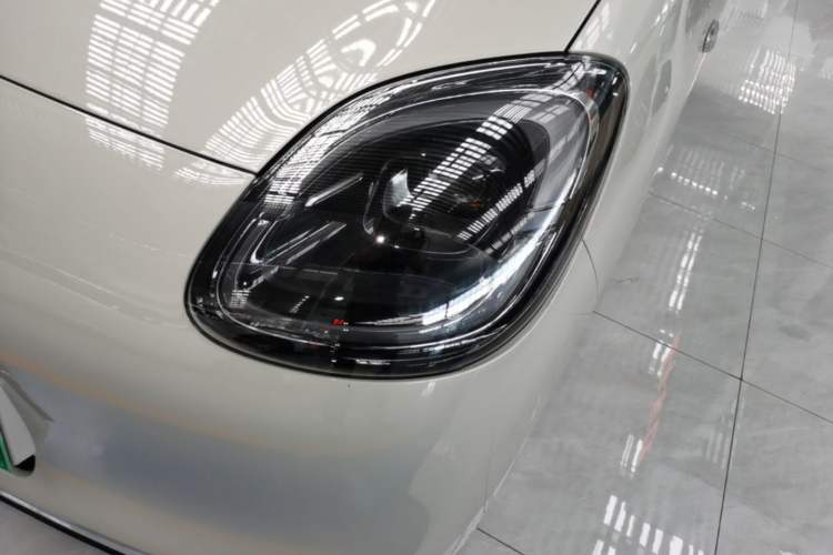 Used Wuling Hongguang MINIEV 2025 Four-Door Version Advanced Edition Left Front Headlight