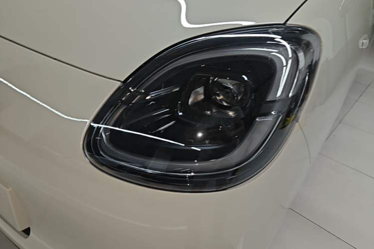 Used Wuling Hongguang MINIEV 2025 Four-Door Version Advanced Edition Left Front Headlight
