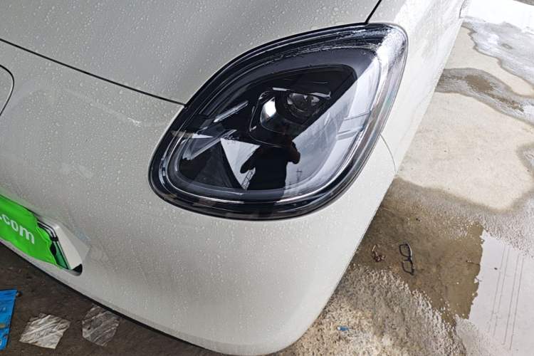 Used Wuling Hongguang MINIEV 2025 Four-Door Version Advanced Edition Left Front Headlight