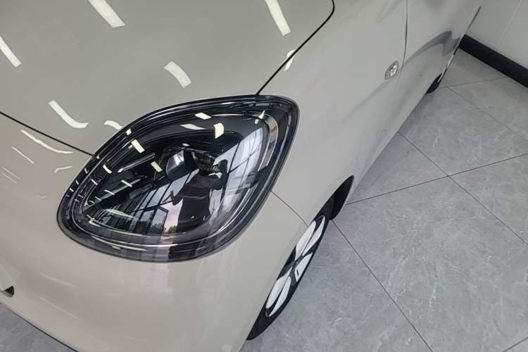 Used Wuling Hongguang MINIEV 2025 Four-Door Version Advanced Edition Left Front Headlight