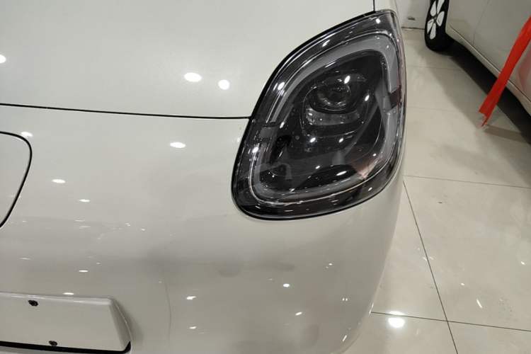 Used Wuling Hongguang MINIEV 2025 Four-Door Version Advanced Edition Left Front Headlight
