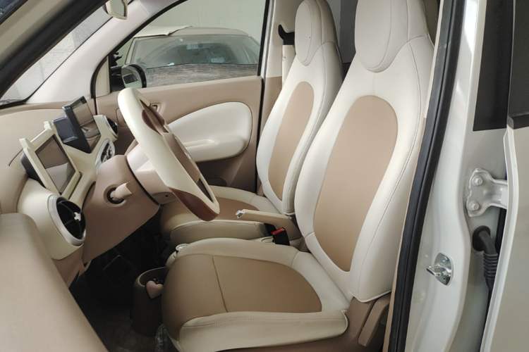 Used Wuling Hongguang MINIEV 2025 Four-Door Version Advanced Edition Left Front Seat