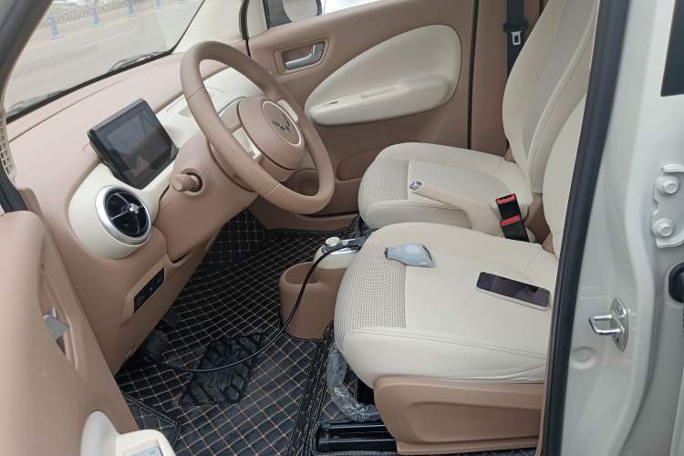 Used Wuling Hongguang MINIEV 2025 Four-Door Version Advanced Edition Left Front Seat