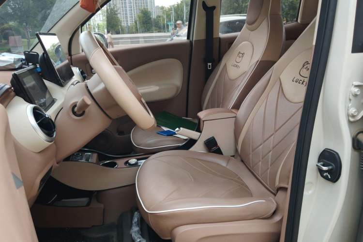 Used Wuling Hongguang MINIEV 2025 Four-Door Version Advanced Edition Left Front Seat