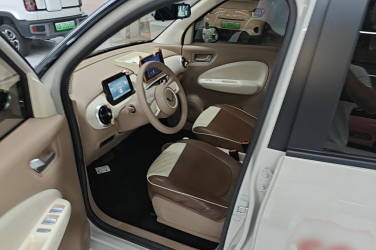 Used Wuling Hongguang MINIEV 2025 Four-Door Version Zhenxiang+ Edition Left Front Seat