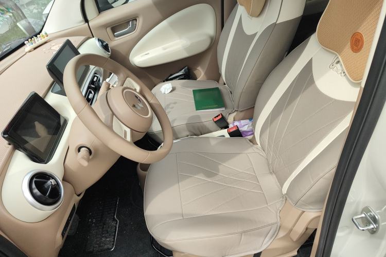 Used Wuling Hongguang MINIEV 2025 Four-Door Version Zhenxiang+ Edition Left Front Seat