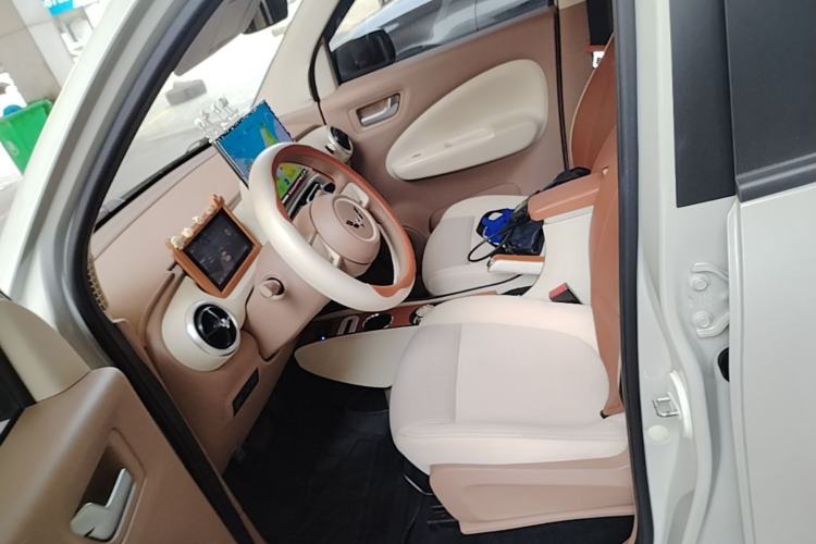 Used Wuling Hongguang MINIEV 2025 Four-Door Version Advanced Edition Left Front Seat