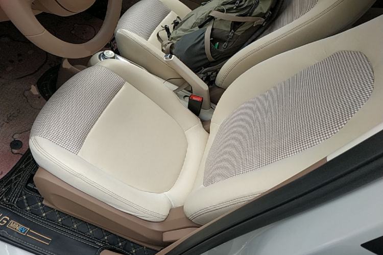 Used Wuling Hongguang MINIEV 2025 Four-Door Version Advanced Edition Left Front Seat
