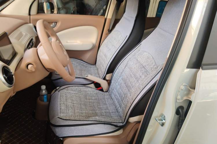 Used Wuling Hongguang MINIEV 2025 Four-Door Version Advanced Edition Left Front Seat
