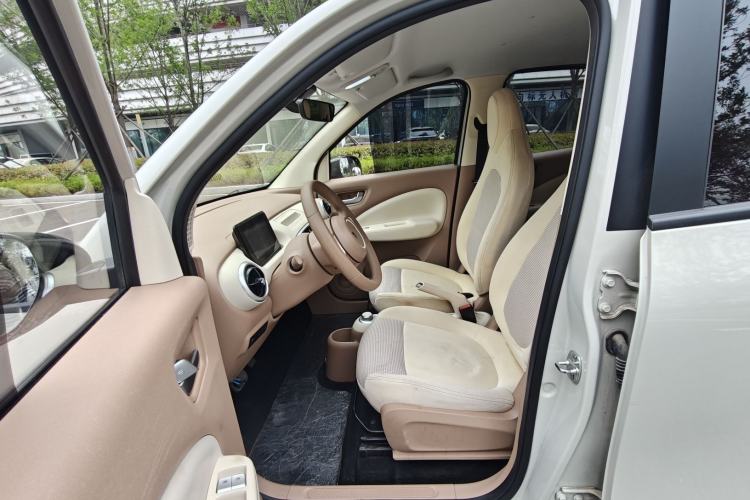 Used Wuling Hongguang MINIEV 2025 Four-Door Version Advanced Edition Left Front Seat
