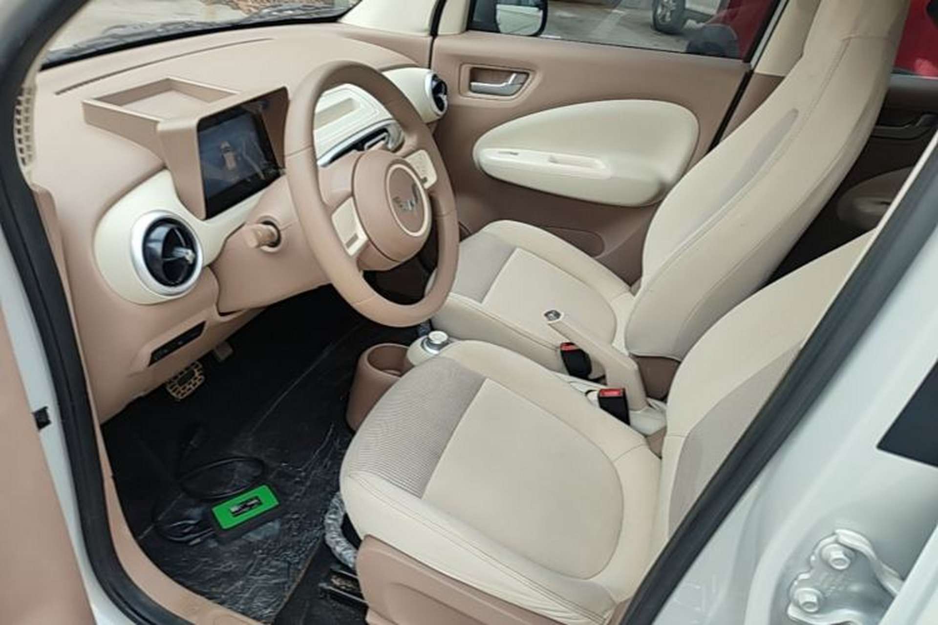 Used Wuling Hongguang MINIEV 2025 Four-Door Version Advanced Edition Left Front Seat