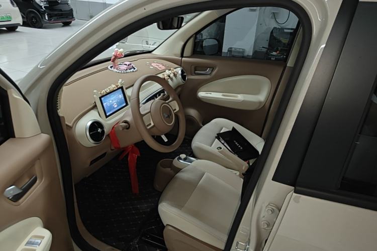 Used Wuling Hongguang MINIEV 2025 Four-Door Version Advanced Edition Left Front Seat