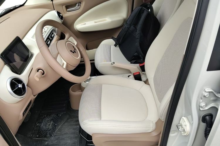 Used Wuling Hongguang MINIEV 2025 Four-Door Version Advanced Edition Left Front Seat
