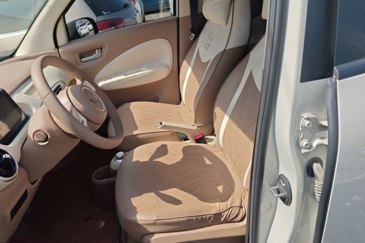 Used Wuling Hongguang MINIEV 2025 Four-Door Version Advanced Edition Left Front Seat