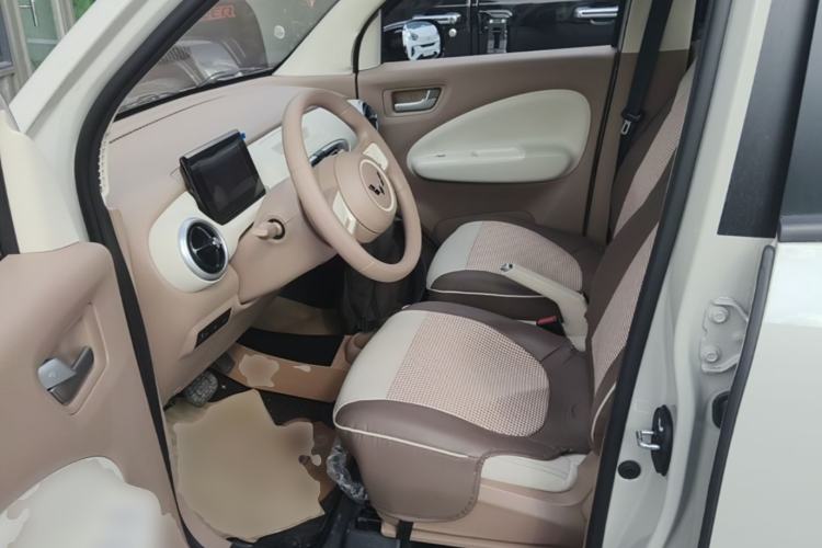 Used Wuling Hongguang MINIEV 2025 Four-Door Version Advanced Edition Left Front Seat