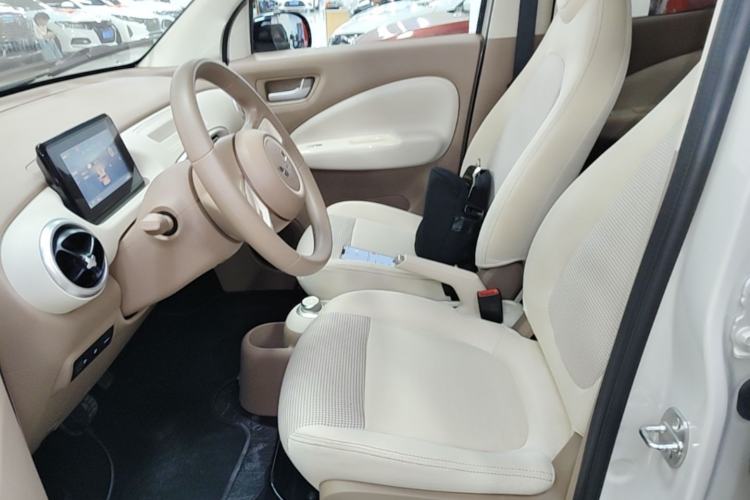 Used Wuling Hongguang MINIEV 2025 Four-Door Version Advanced Edition Left Front Seat