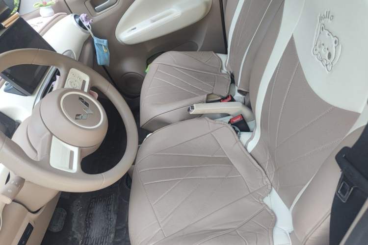 Used Wuling Hongguang MINIEV 2025 Four-Door Version Advanced Edition Left Front Seat
