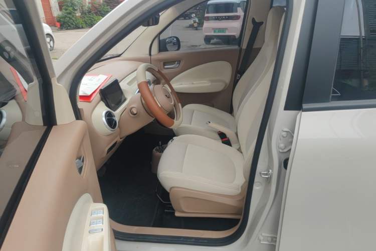 Used Wuling Hongguang MINIEV 2025 Four-Door Version Advanced Edition Left Front Seat
