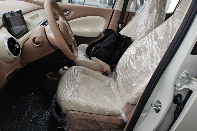 Used Wuling Hongguang MINIEV 2025 Four-Door Version Advanced Edition Left Front Seat