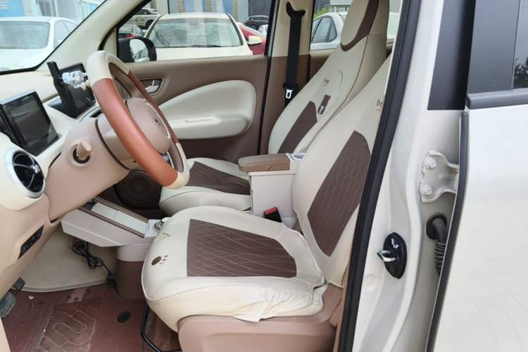 Used Wuling Hongguang MINIEV 2025 Four-Door Version Zhenxiang+ Edition Left Front Seat