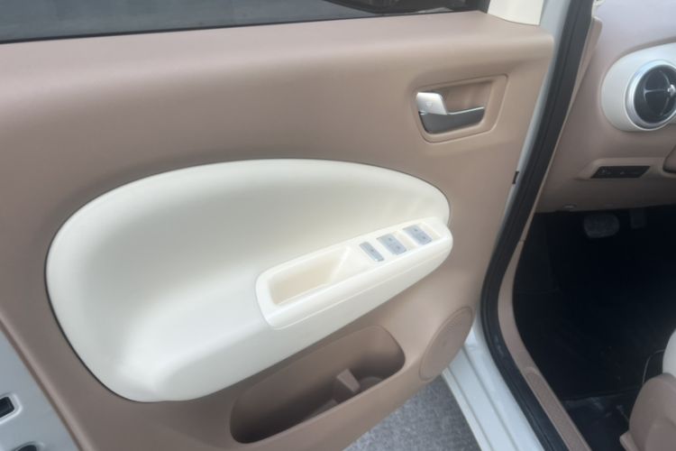 Used Wuling Hongguang MINIEV 2025 Four-Door Version Advanced Edition Left Front Seat