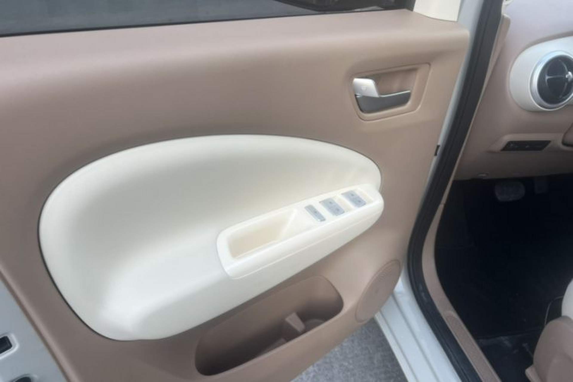 Used Wuling Hongguang MINIEV 2025 Four-Door Version Advanced Edition Left Front Seat