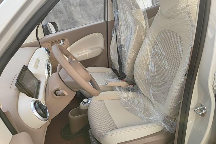 Used Wuling Hongguang MINIEV 2025 Four-Door Version Advanced Edition Left Front Seat