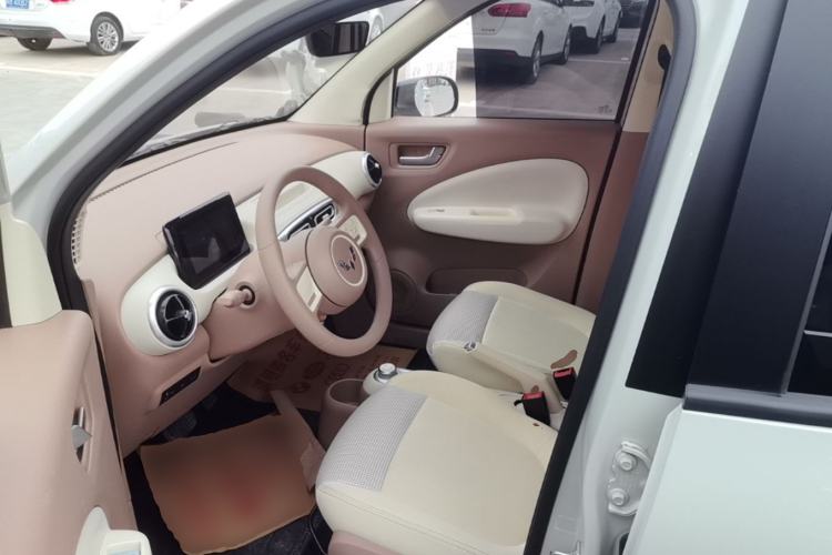 Used Wuling Hongguang MINIEV 2025 Four-Door Version Advanced Edition Left Front Seat