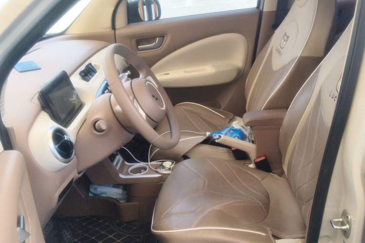 Used Wuling Hongguang MINIEV 2025 Four-Door Version Advanced Edition Left Front Seat