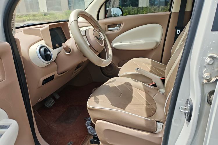 Used Wuling Hongguang MINIEV 2025 Four-Door Version Advanced Edition Left Front Seat