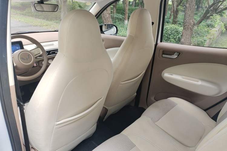 Used Wuling Hongguang MINIEV 2025 Four-Door Version Advanced Edition Left Front Seat
