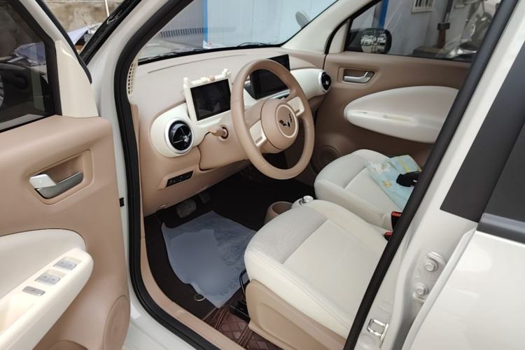 Used Wuling Hongguang MINIEV 2025 Four-Door Version Zhenxiang+ Edition Left Front Seat