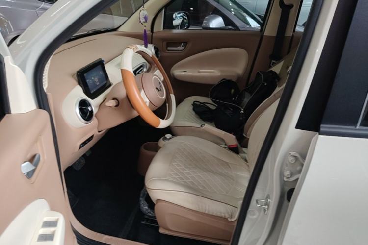 Used Wuling Hongguang MINIEV 2025 Four-Door Version Advanced Edition Left Front Seat
