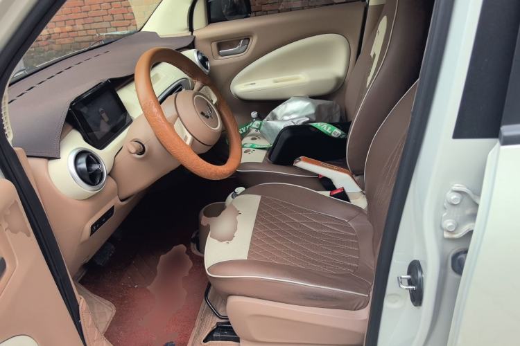 Used Wuling Hongguang MINIEV 2025 Four-Door Version Advanced Edition Left Front Seat