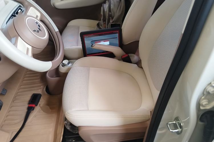Used Wuling Hongguang MINIEV 2025 Four-Door Version Advanced Edition Left Front Seat