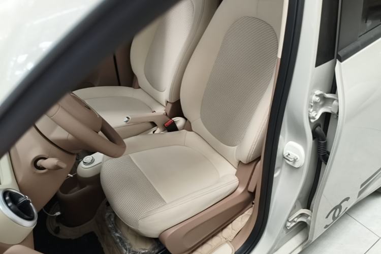 Used Wuling Hongguang MINIEV 2025 Four-Door Version Advanced Edition Left Front Seat