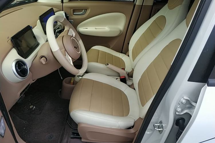 Used Wuling Hongguang MINIEV 2025 Four-Door Version Advanced Edition Left Front Seat