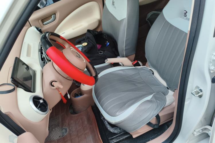 Used Wuling Hongguang MINIEV 2025 Four-Door Version Advanced Edition Left Front Seat