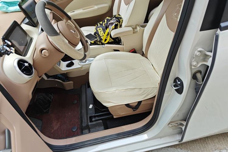 Used Wuling Hongguang MINIEV 2025 Four-Door Version Advanced Edition Left Front Seat